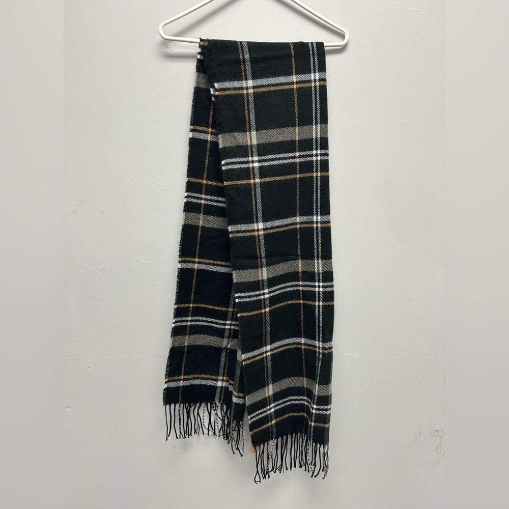 Steve Madden Woven Winter Scarf